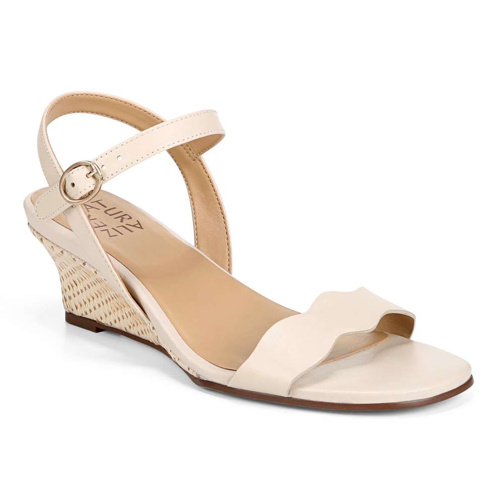 Lacey Wedge - Porcelain