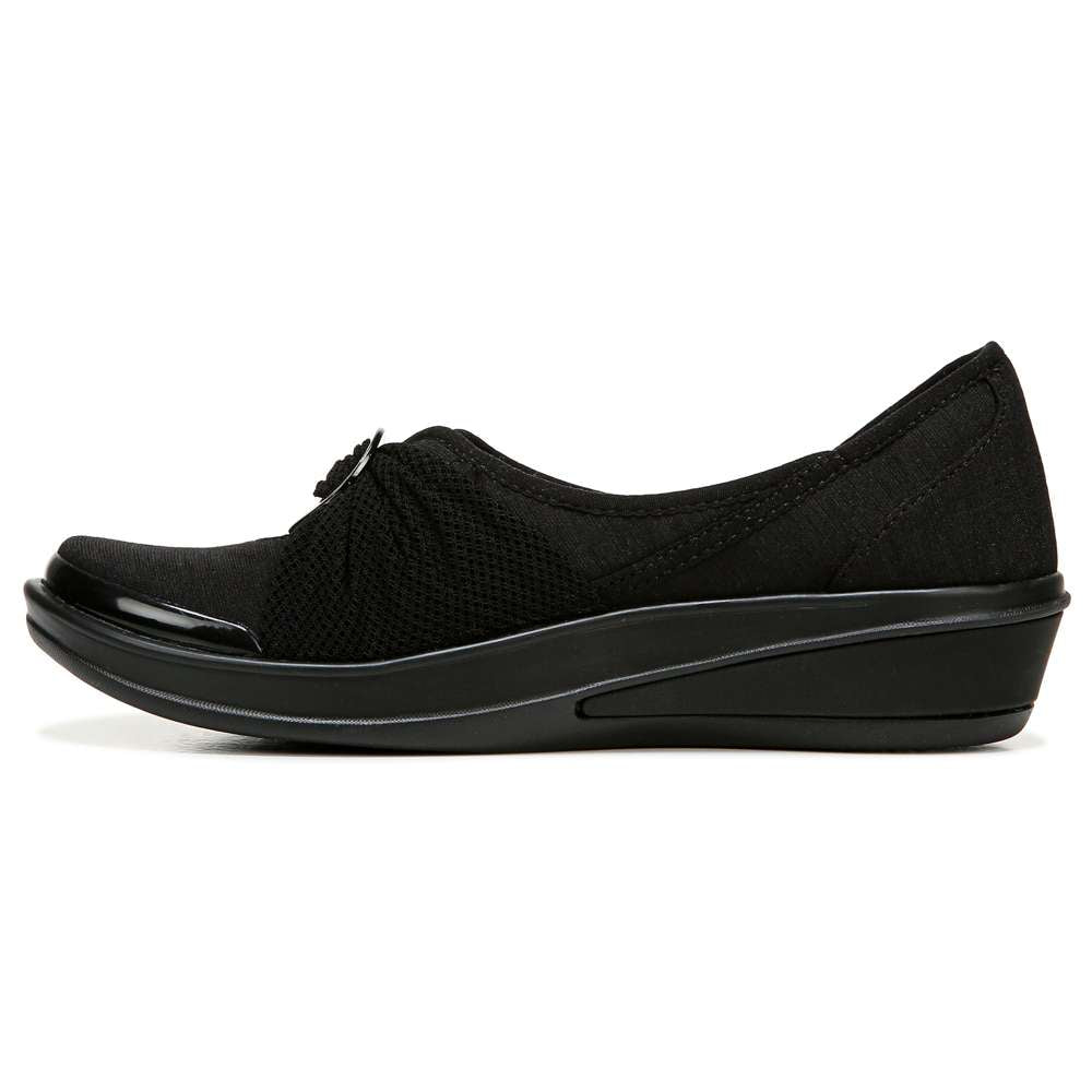 Minnie Slip-On Casual Sneaker - Black