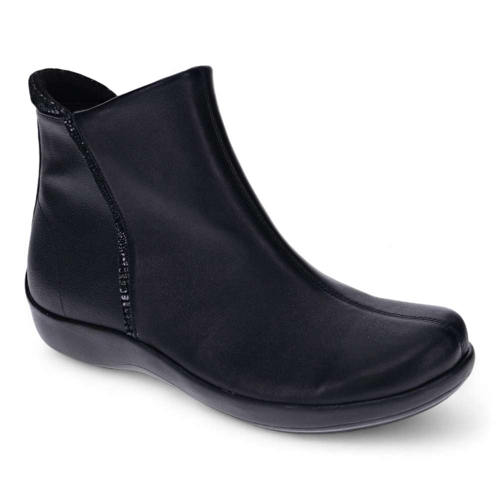 Aberdeen Boot - Black Stretch