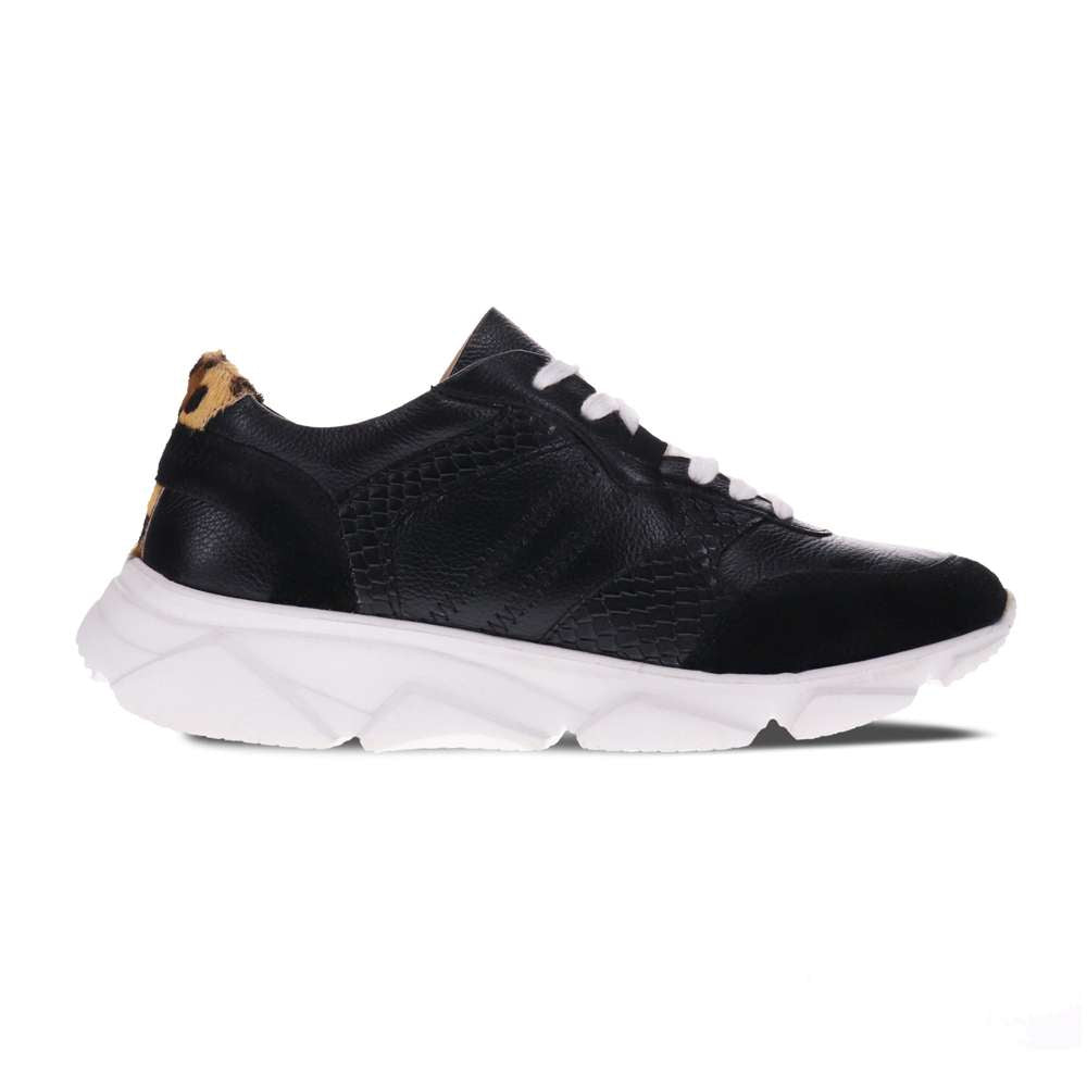 Chloe Casual Sneaker - Black