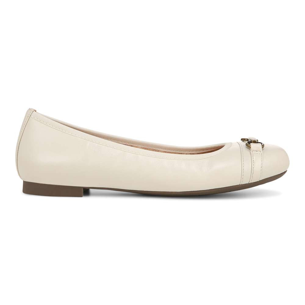 Delanie Flat - Cream