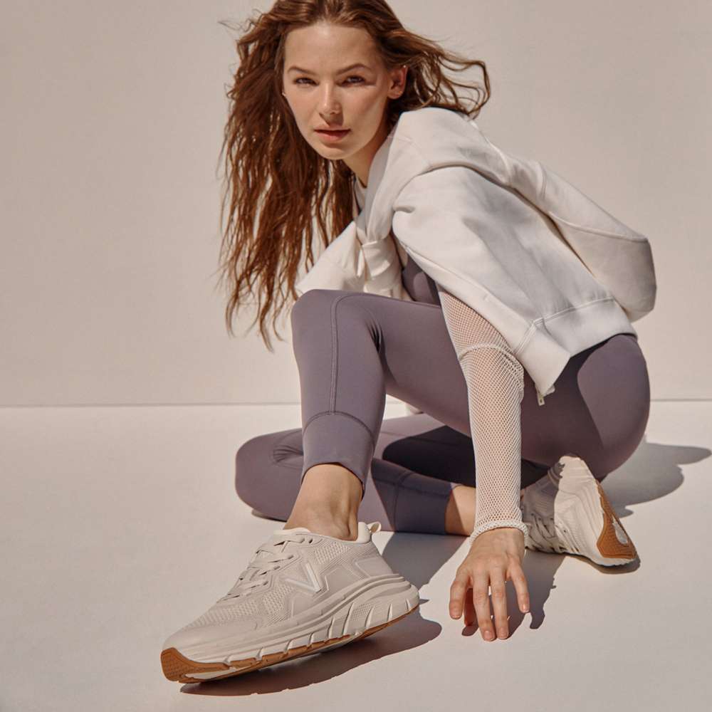 Walk Max Lace-Up Sneaker - Cream